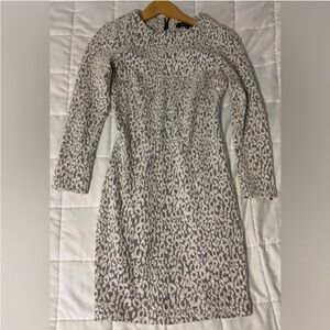 Dynamite Patterned Bodycon Dress – Size XS – Grey & Cream